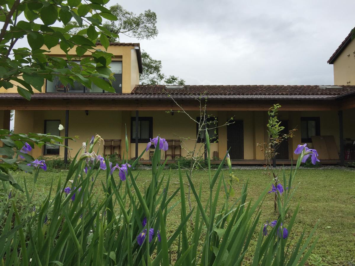 麵包樹舍 Breadfruit B&B Guangfu Dış mekan fotoğraf